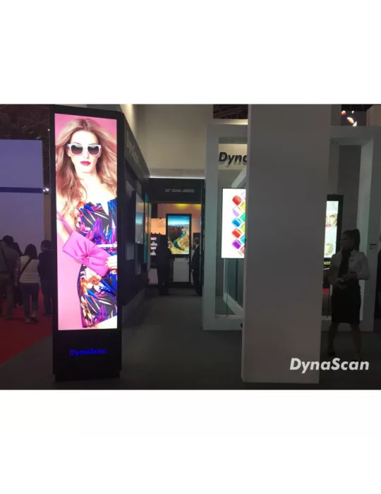 DYNASCAN DI881LT2 Monitor formato 32 9 Stretch 88  LCD de alto brillo   D-LED 4K UHD 1000 cd m² 24 7 DYNASCAN DYNDI881LT2 | Mu