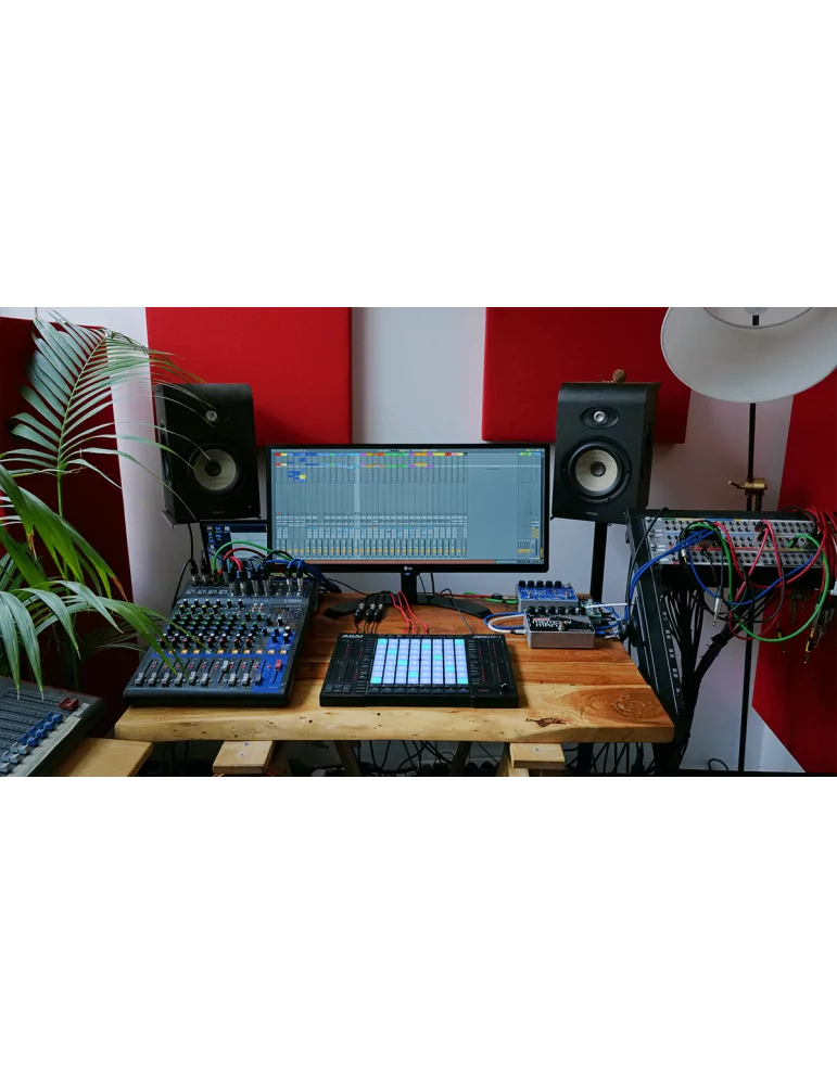 AKAI PROFESSIONAL APC64 | MusicGoodDeal