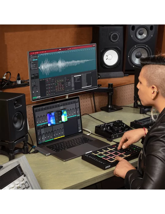  AKAI PROFESSIONAL MPC-STUDIO-II Controllers - MPC Studio II|MusicGoodDeal 
