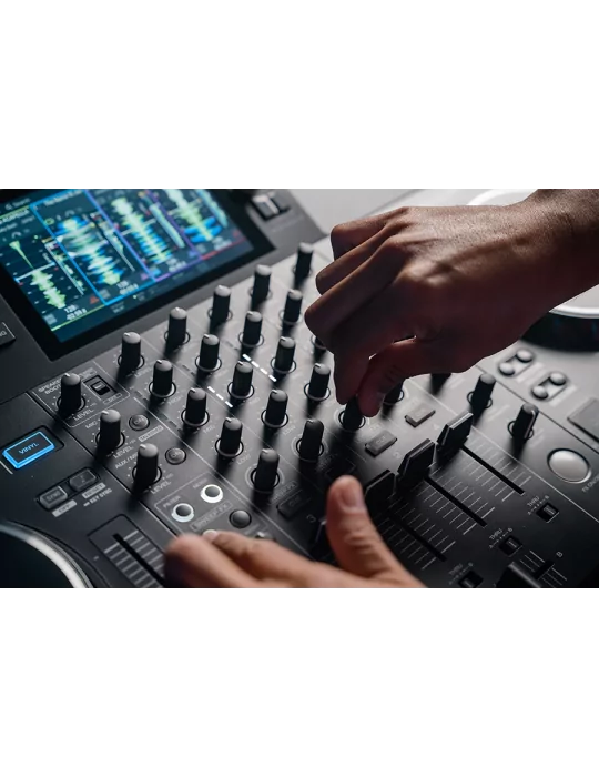 4-channel stand-alone DJ system with 7" touch screen | MusicGoodDeal
