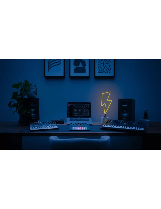  NOVATION CIRCUIT-TRKS Groove box with RGB matrix|MusicGoodDeal 