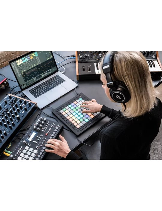  NOVATION LAUNCHPAD-PRO-MK3 8x8 RGB matrix + 40 pads|MusicGoodDeal 