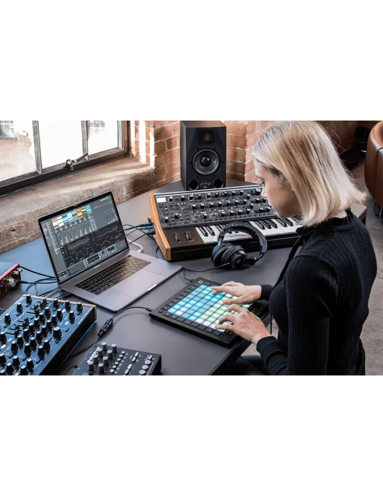  NOVATION LAUNCHPAD-PRO-MK3 8x8 RGB matrix + 40 pads|MusicGoodDeal 