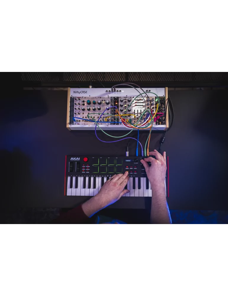  Akai Professional MPK Mini Plus|MusicGoodDeal 