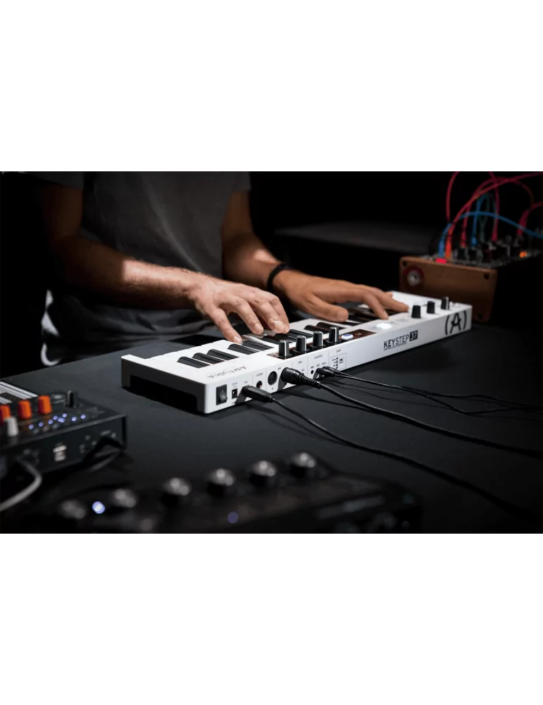 Arturia KEYSTEP 37 |MusicGoodDeal
