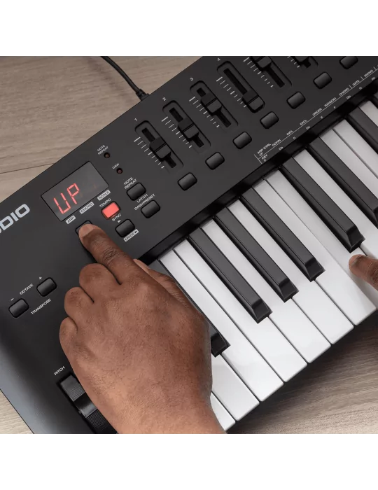  M-AUDIO OXYGEN 49V USB-Midi 49 notes 8 pads/pots/faders|MusicGoodDeal 