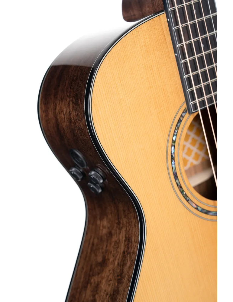 CORT GOLDMC6OVBNAT | MusicGoodDeal