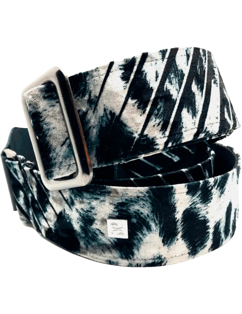 GET M GET M THECASANDRA-BK-WH | MusicGoodDeal