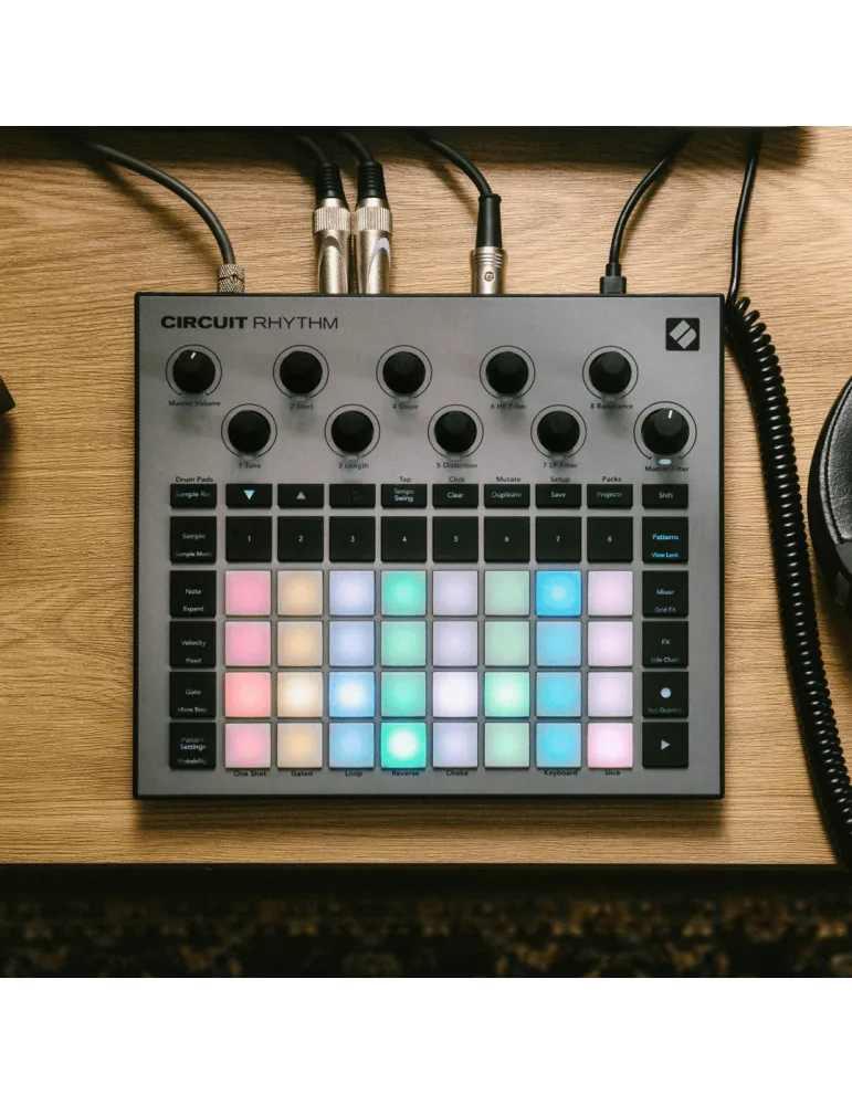  NOVATION CIRCUIT-RTM Drumcomputer mit RGB-Matrix|MusicGoodDeal 