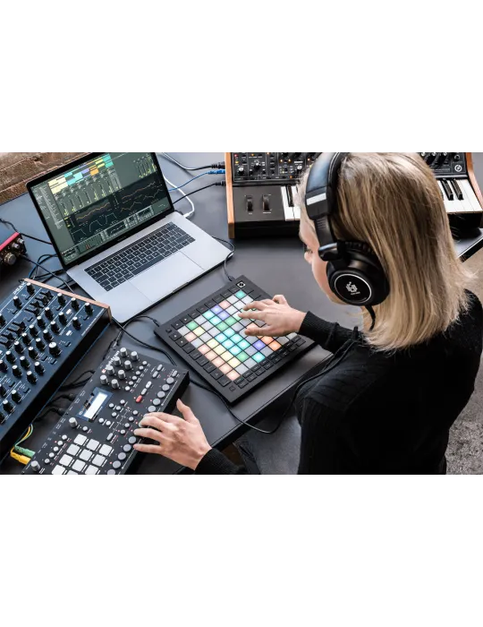  NOVATION LAUNCHPAD-PRO-MK3 8x8 RGB-Matrix + 40 Pads|MusicGoodDeal 