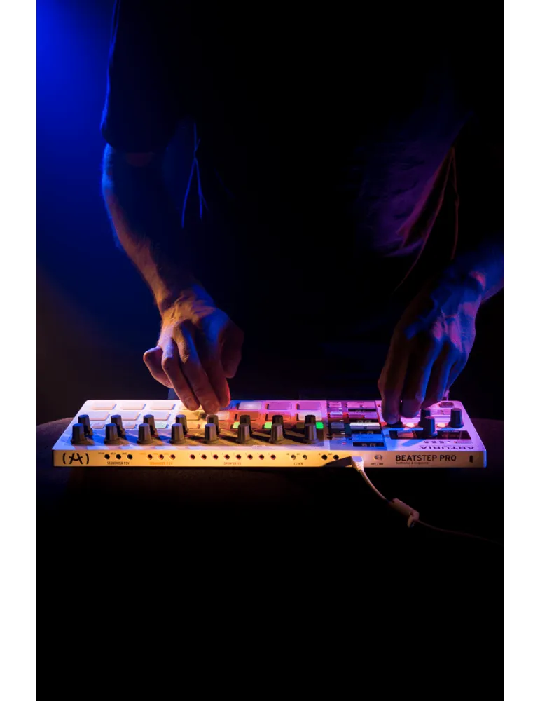 Arturia BEATSTEPRO Keyboard-Controller BeatStep |MusicGoodDeal