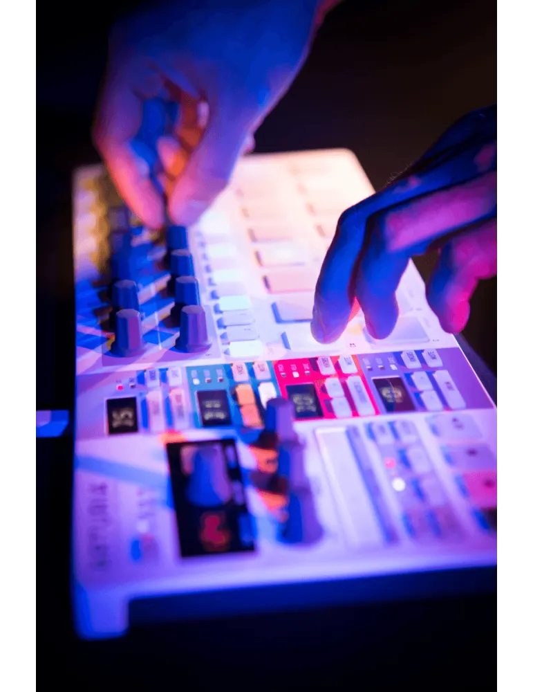 Arturia BEATSTEPRO Keyboard-Controller BeatStep |MusicGoodDeal