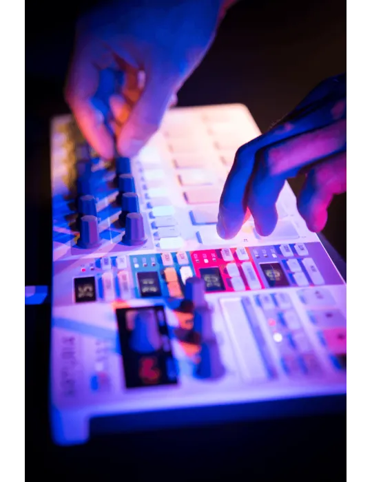 Arturia BEATSTEPRO Keyboard-Controller BeatStep |MusicGoodDeal