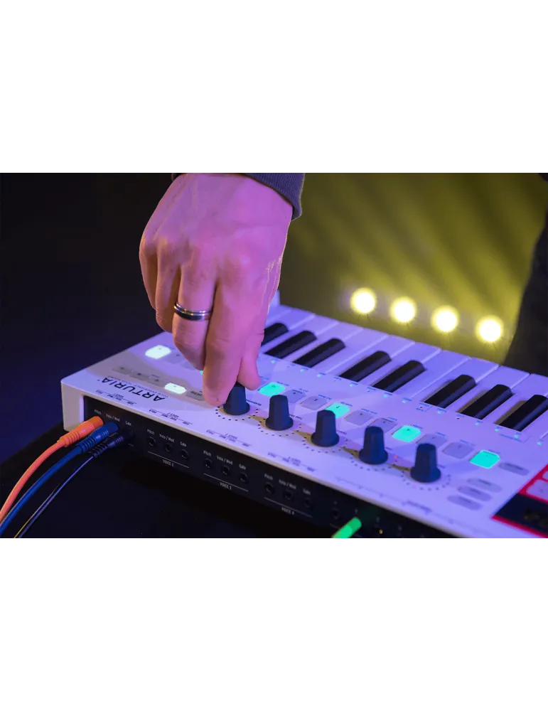 Arturia KEYSTEPPRO Keyboard-Controller KeyStep |MusicGoodDeal
