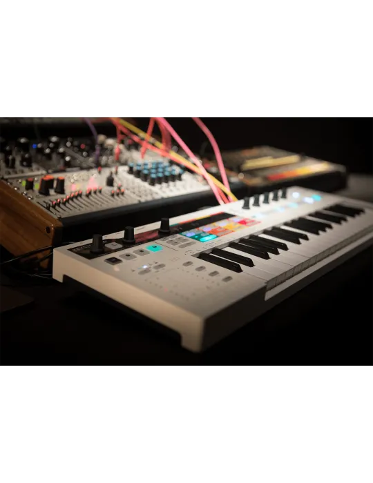 Arturia KEYSTEPPRO Keyboard-Controller KeyStep |MusicGoodDeal