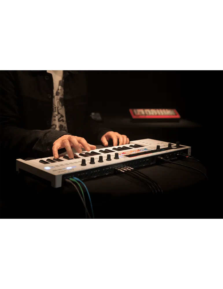 Arturia KEYSTEPPRO Keyboard-Controller KeyStep |MusicGoodDeal