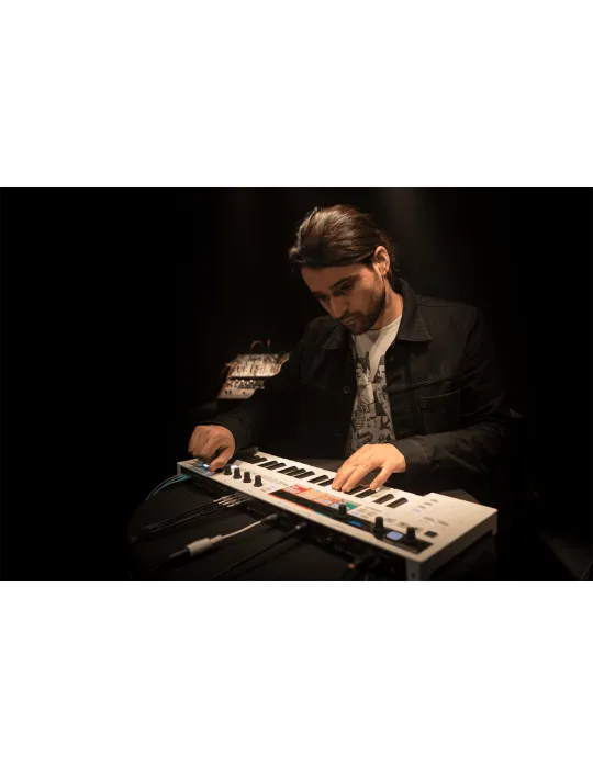 Arturia KEYSTEPPRO Keyboard-Controller KeyStep |MusicGoodDeal